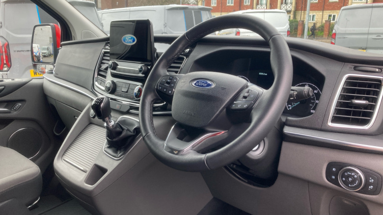 Ford Tourneo Custom 320 L1 Diesel Fwd 2.0 EcoBlue 136ps H1 Titanium 8 seater